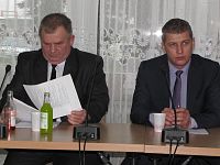 Przewodniczący Rady Miejskiej w Białej Piskiej - Marek Grabowski oraz Wiceprzewodniczący Rady Miejskiej w Białej Piskiej - Jerzy Brzózka 